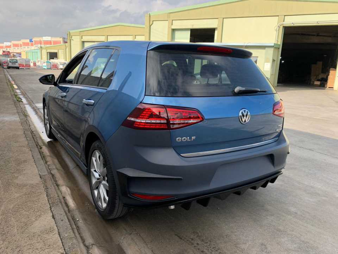Volkswagen Golf 7 - Mk7 2012-2018 R400 Body Kit - Görsel 3